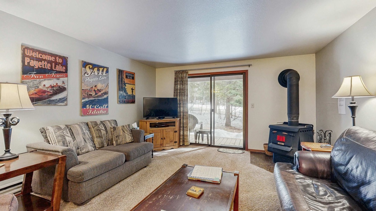 Photo of Livingroom in McCall