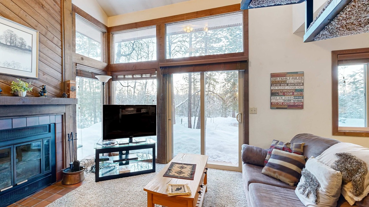 Photo of Livingroom in McCall