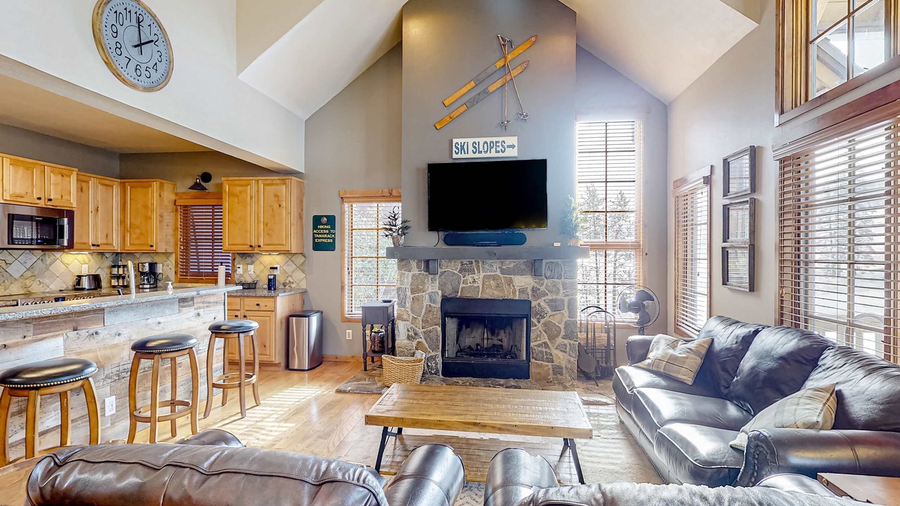 Photo of Livingroom in Tamarack Resort