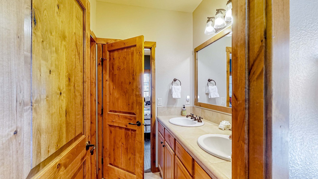 Photo of Bathroom in Tamarack Resort