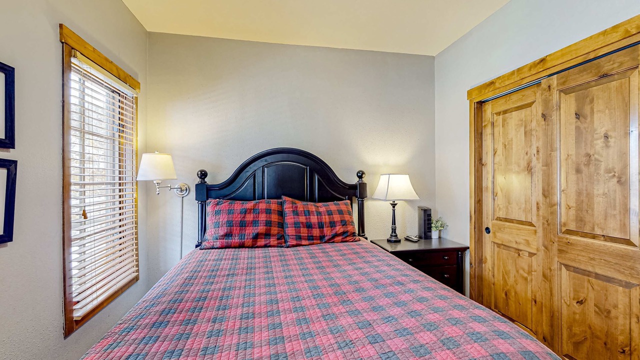 Photo of Bedroom in Tamarack Resort