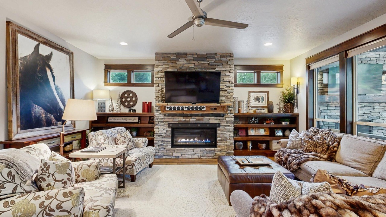 Photo of Livingroom in McCall