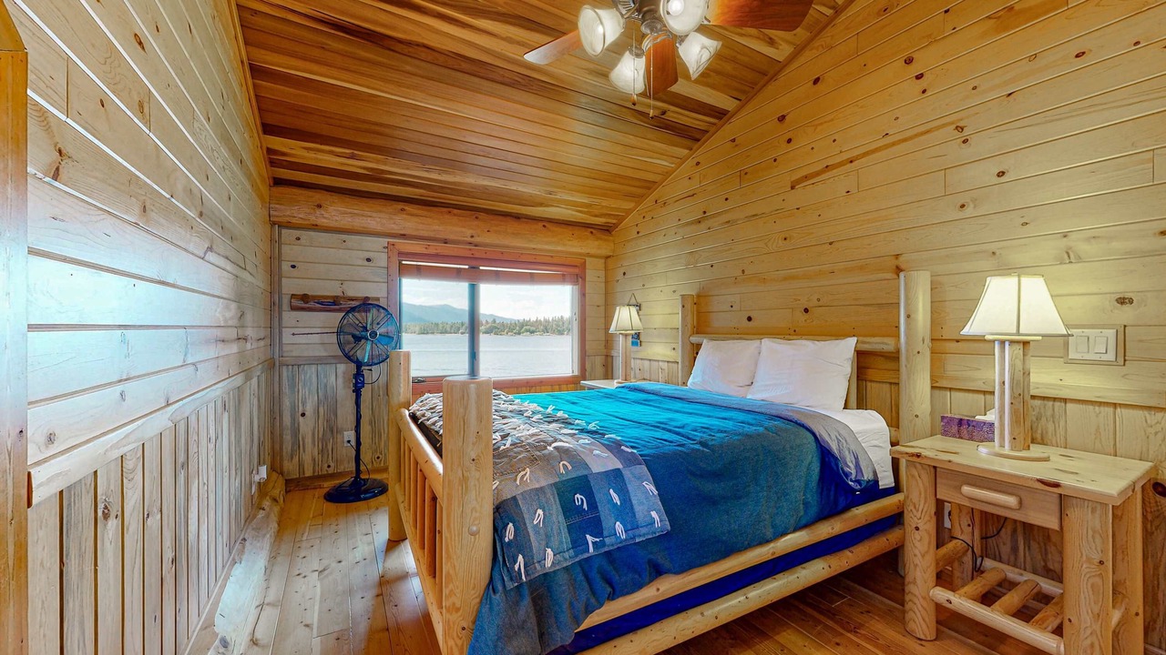 Photo of Bedroom in Tamarack Resort