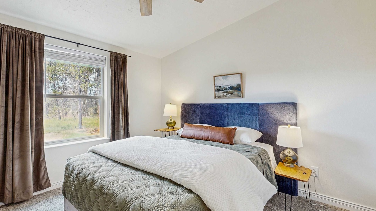 Photo of Bedroom in Fir Grove Estates