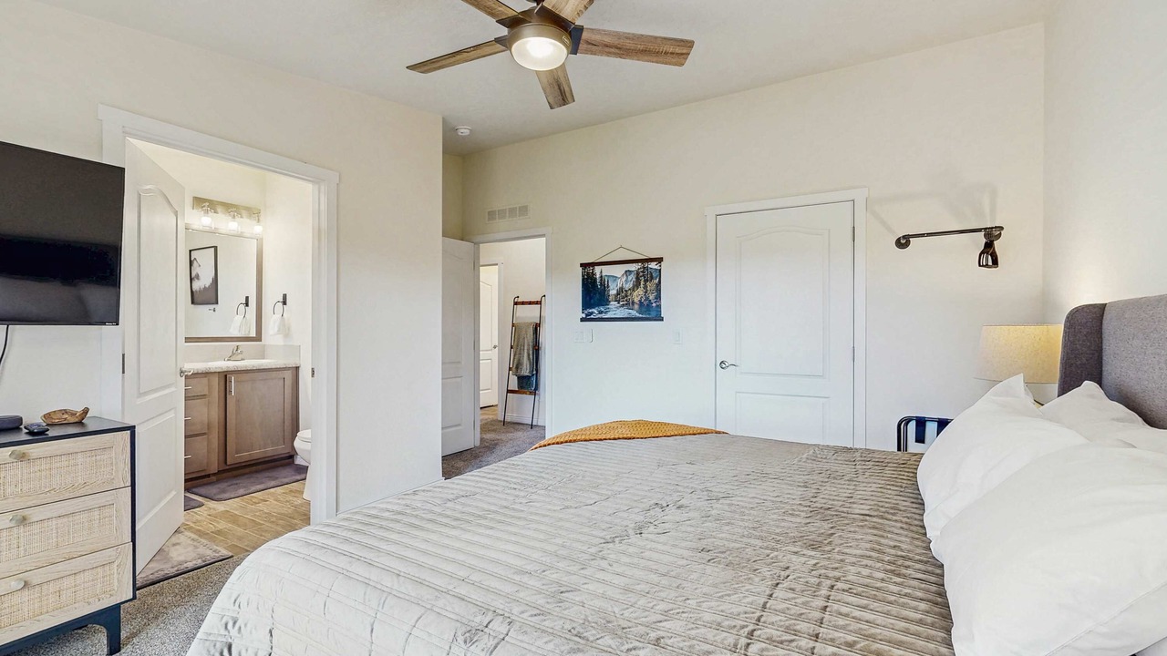 Photo of Bedroom in Fir Grove Estates