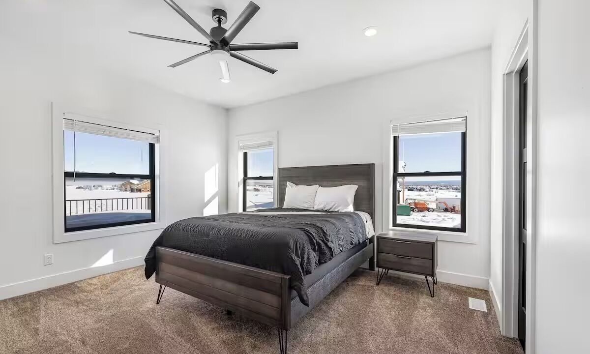 Photo of Bedroom in Island Park