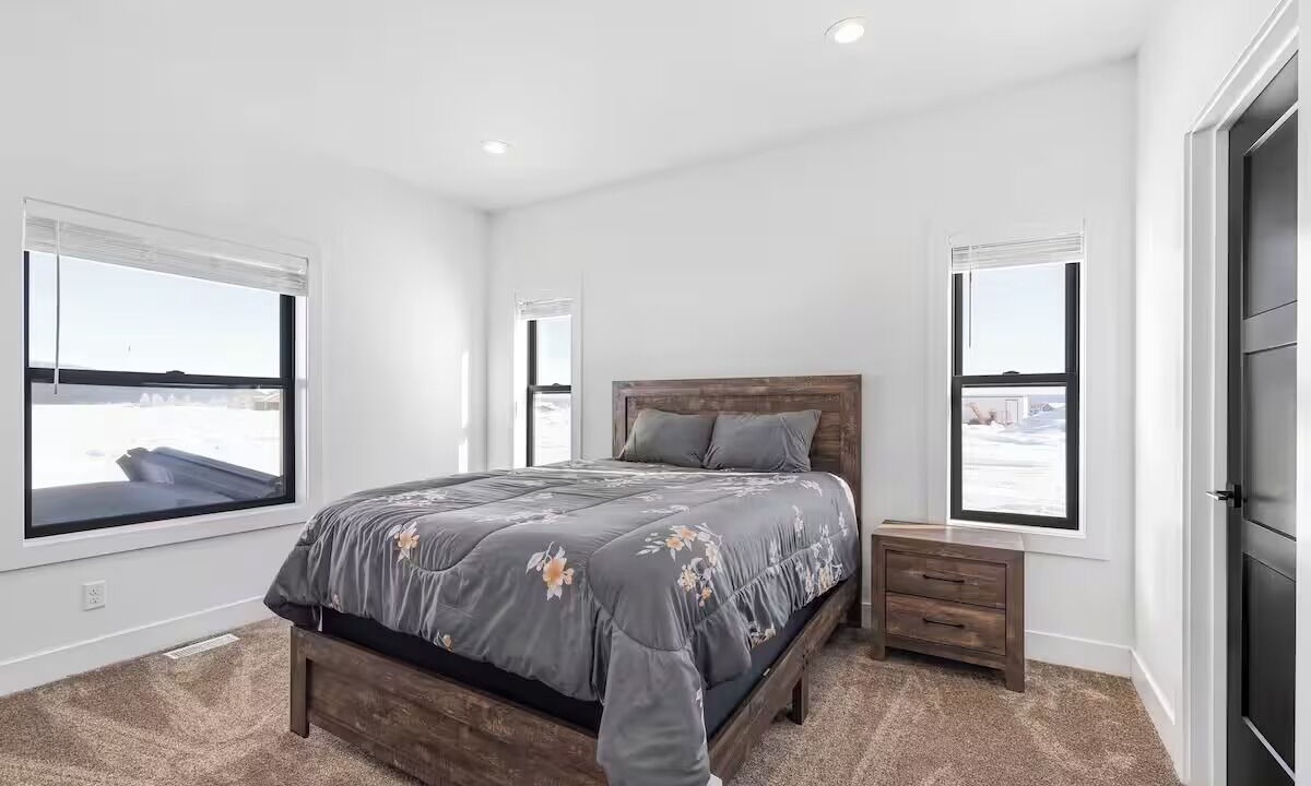 Photo of Bedroom in Island Park