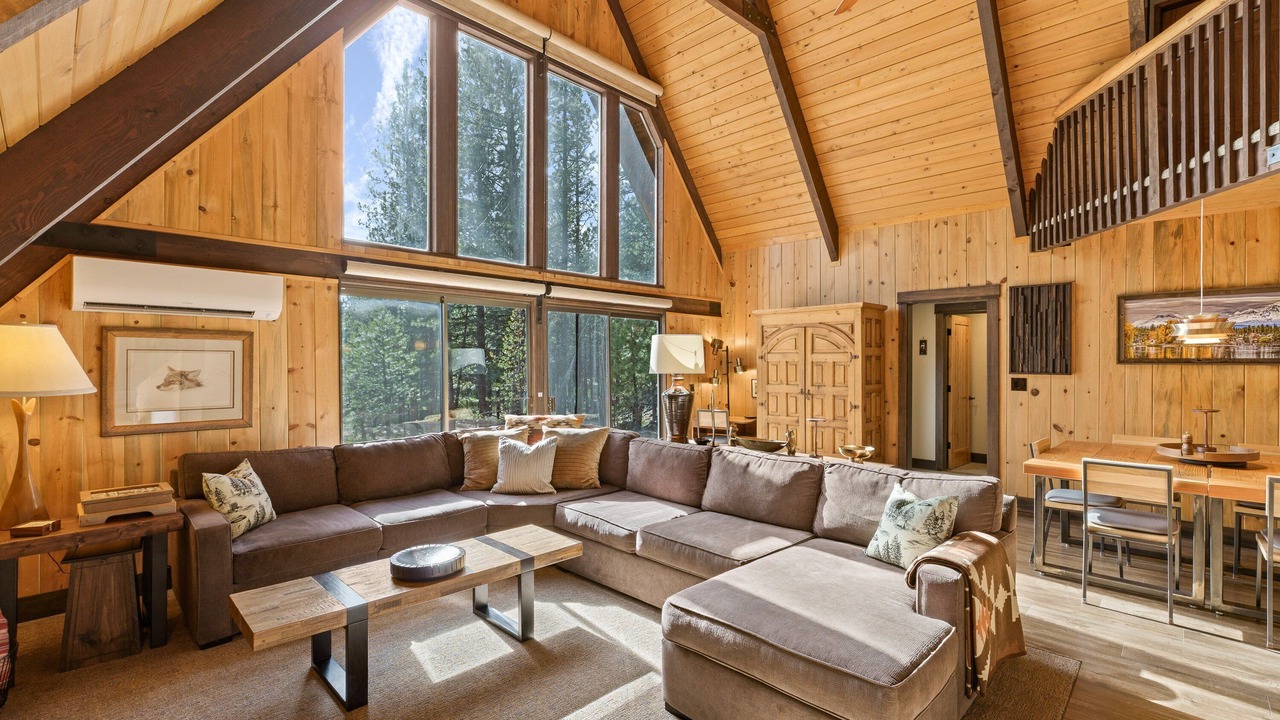 Photo of Livingroom in River Forest Acres