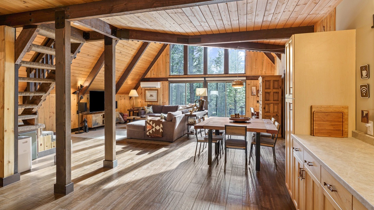 Photo of Livingroom in River Forest Acres