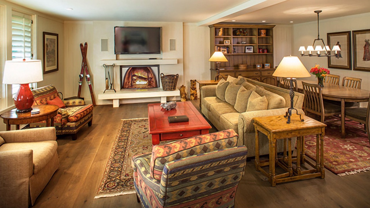 Photo of Livingroom in Elkhorn