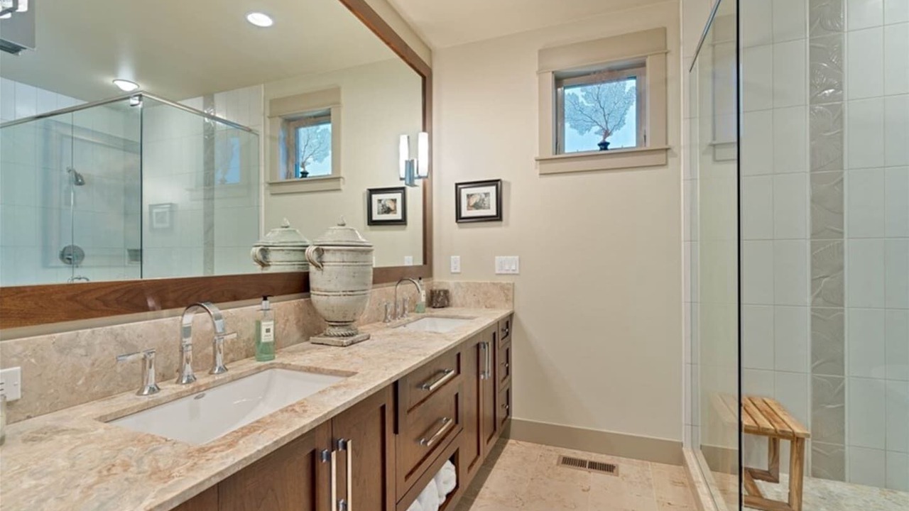 Photo of Bathroom in Lake Cavanaugh