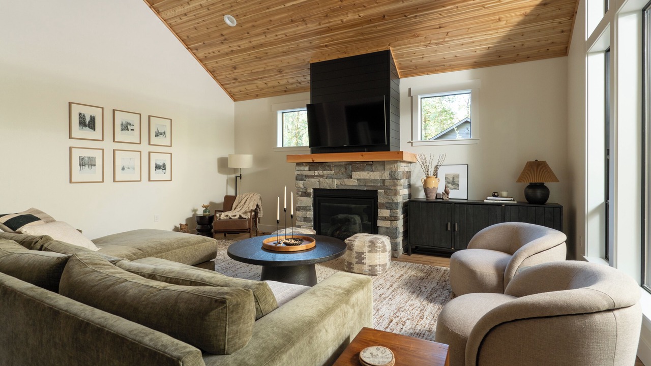 Photo of Livingroom in Mount Hood Village