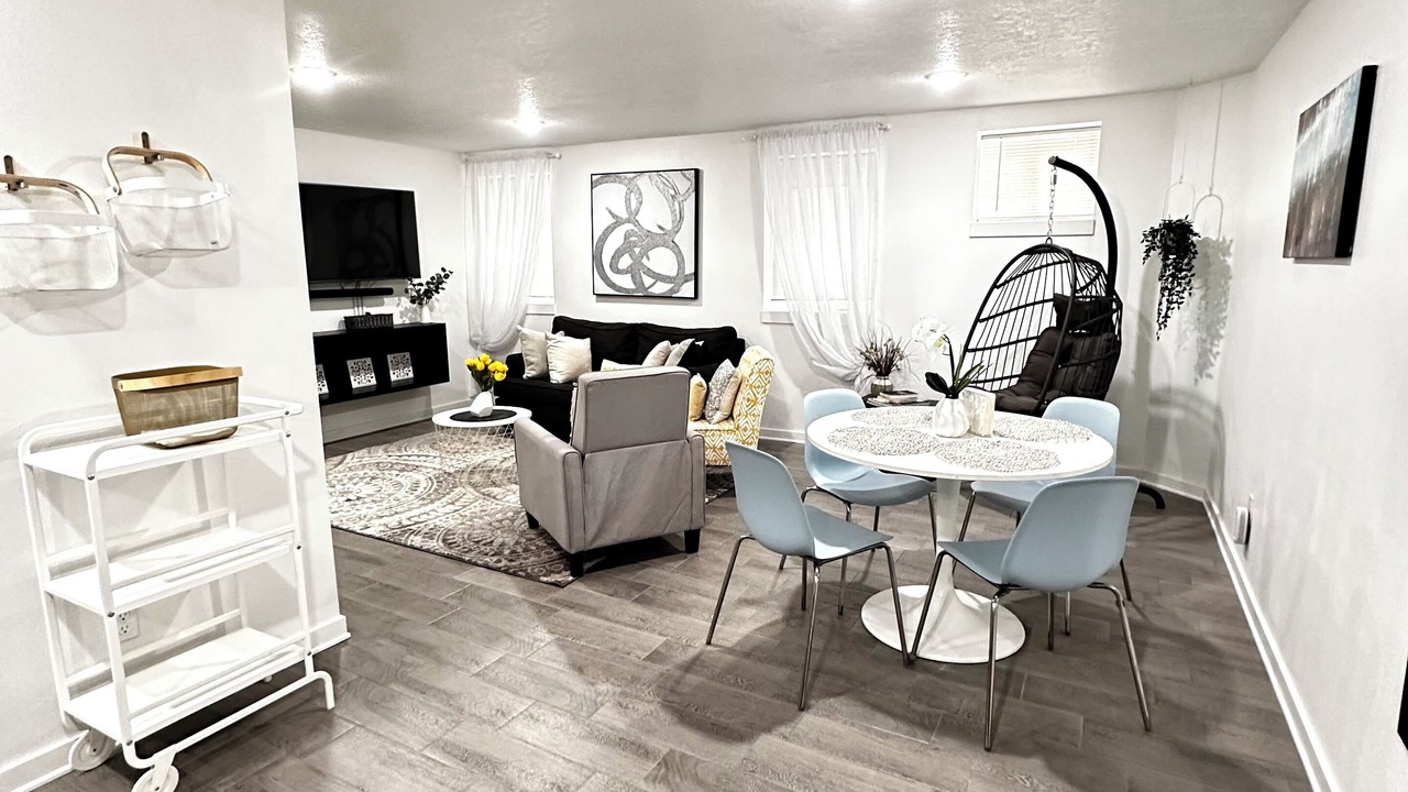 Photo of Livingroom in Hough