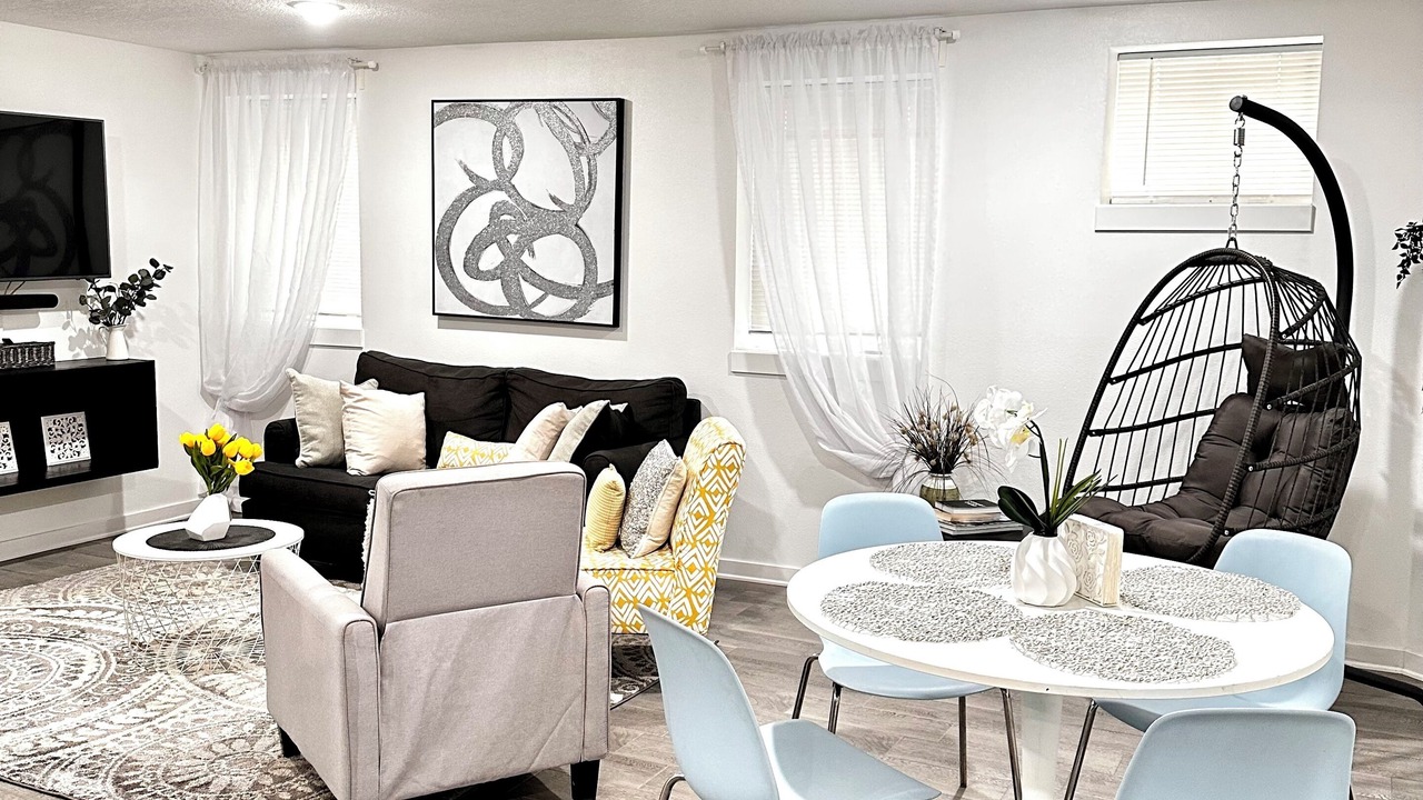Photo of Livingroom in Hough