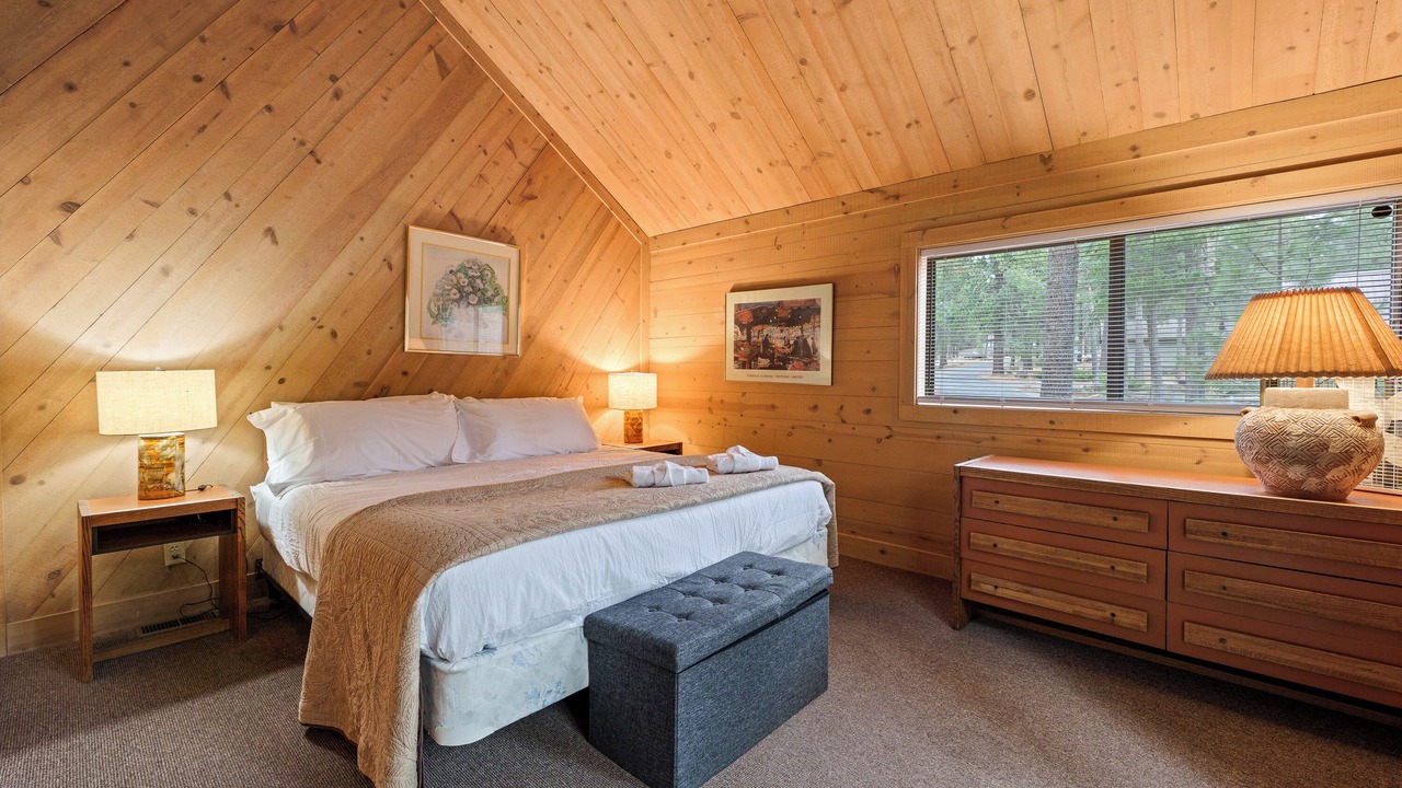 Photo of Bedroom in Overlook Park
