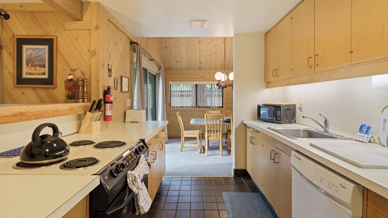 Photo of Kitchen in Overlook Park