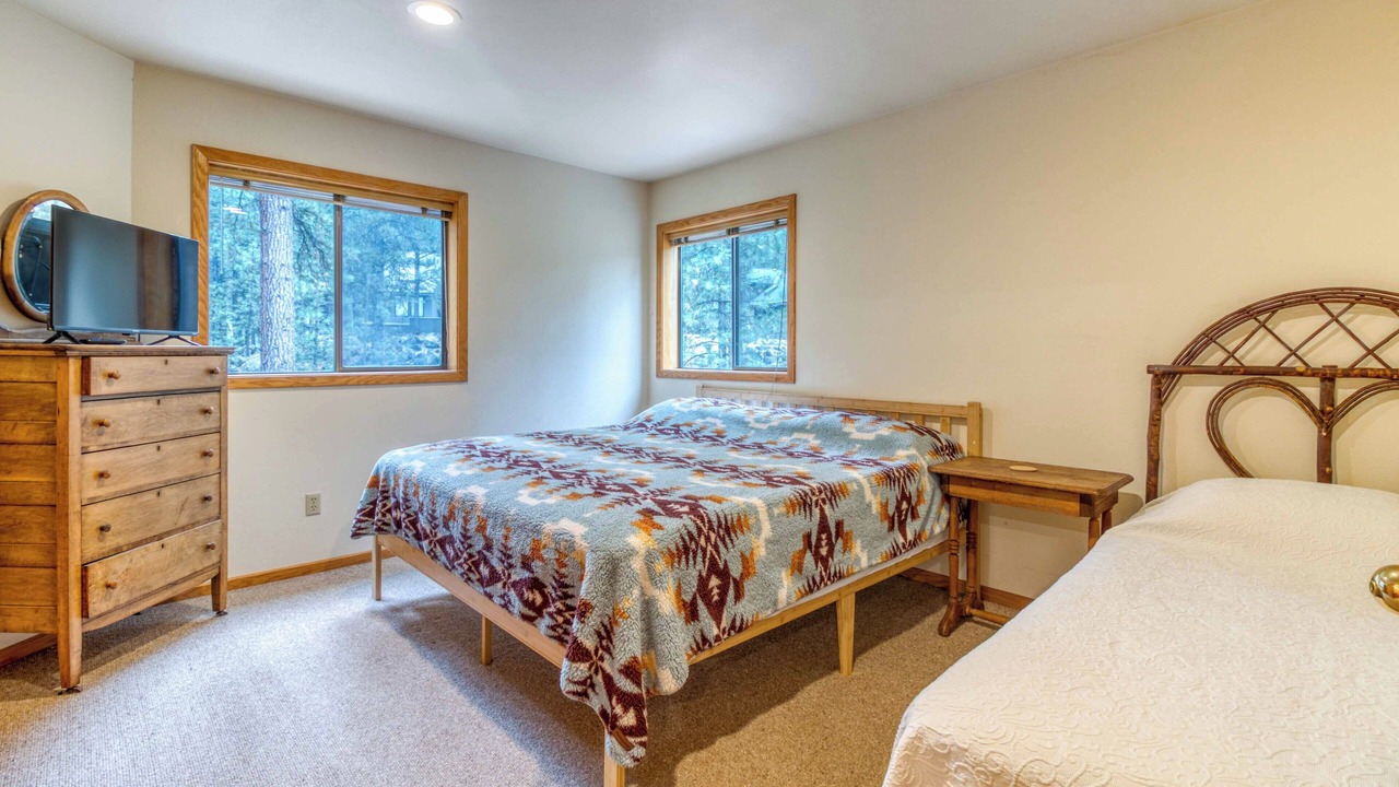 Photo of Bedroom in Black Butte Ranch