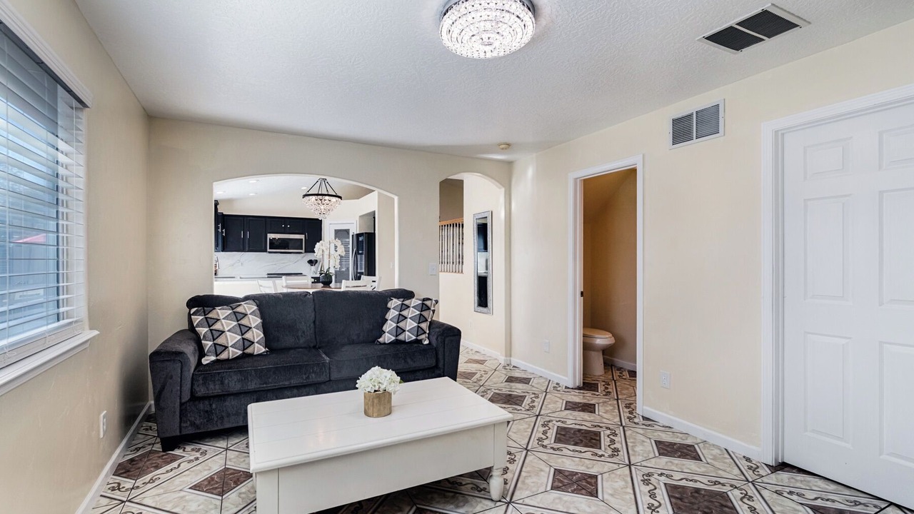 Photo of Livingroom in Caldwell