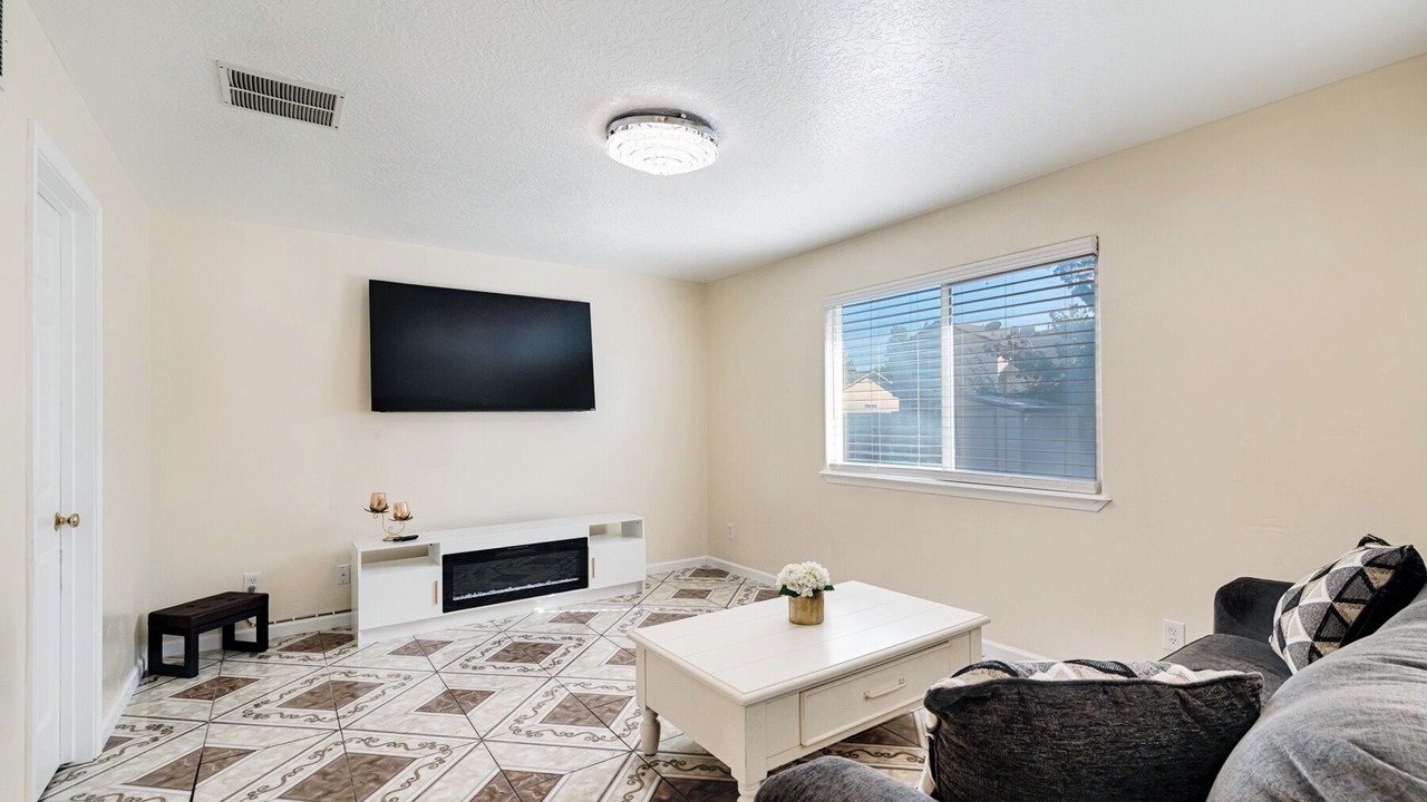 Photo of Livingroom in Caldwell