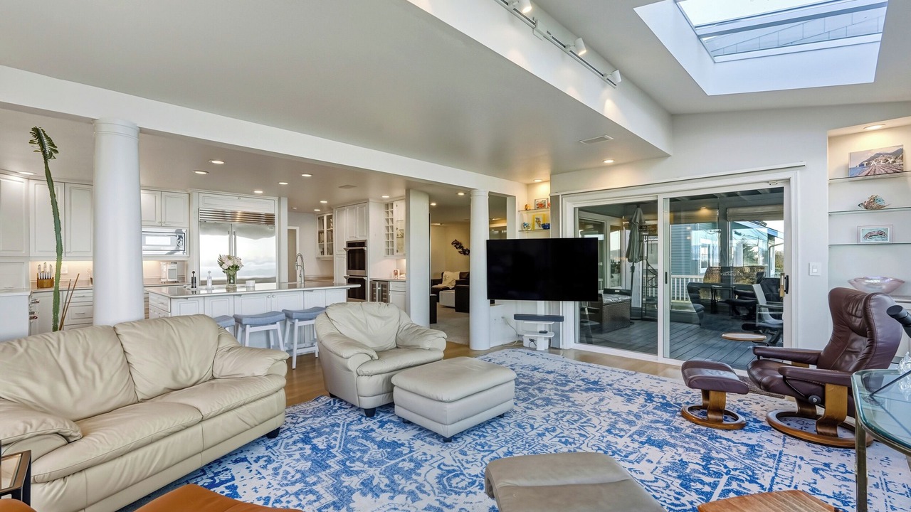 Photo of Livingroom in Camano Island