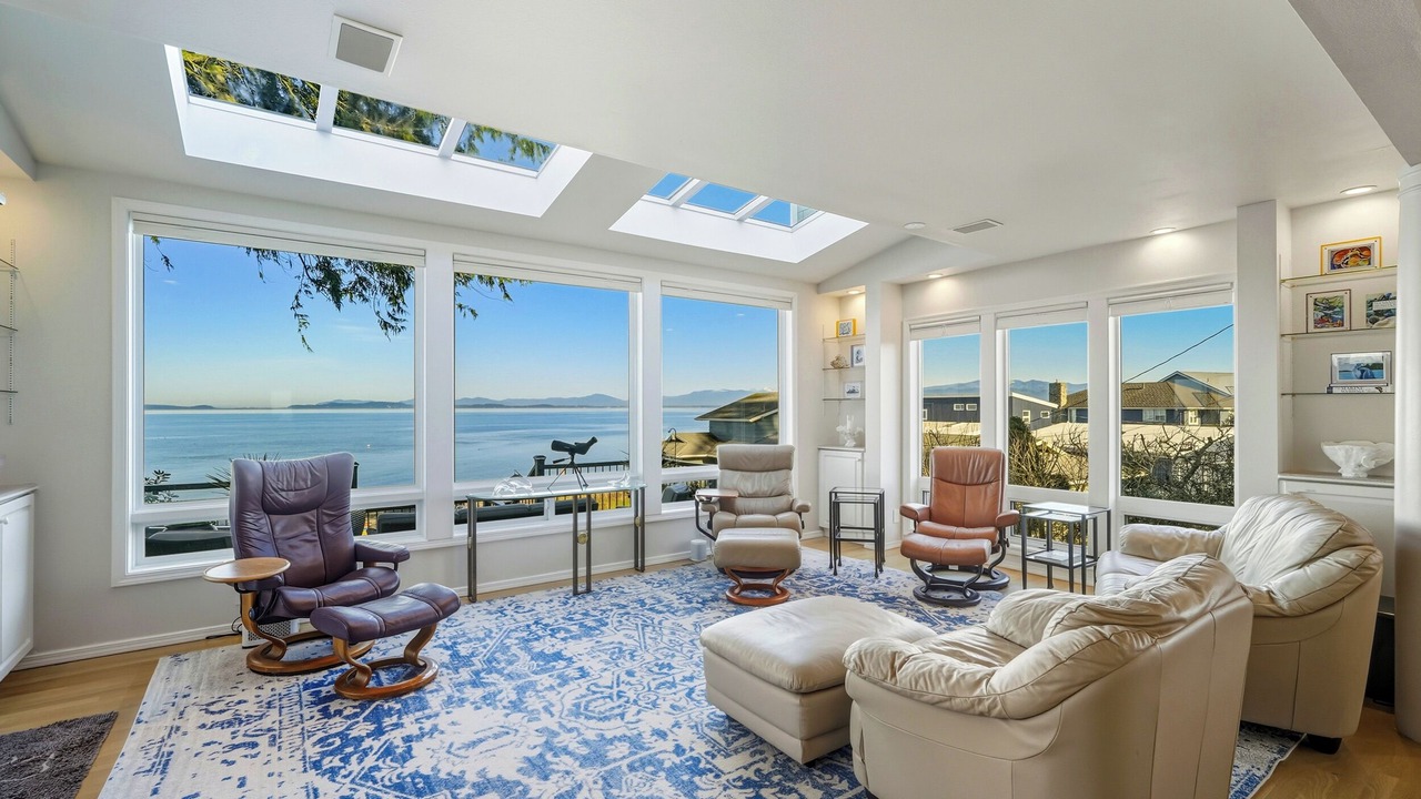 Photo of Livingroom in Camano Island