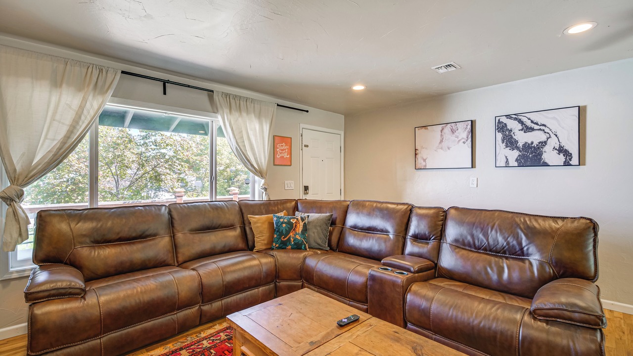 Photo of Livingroom in Medford