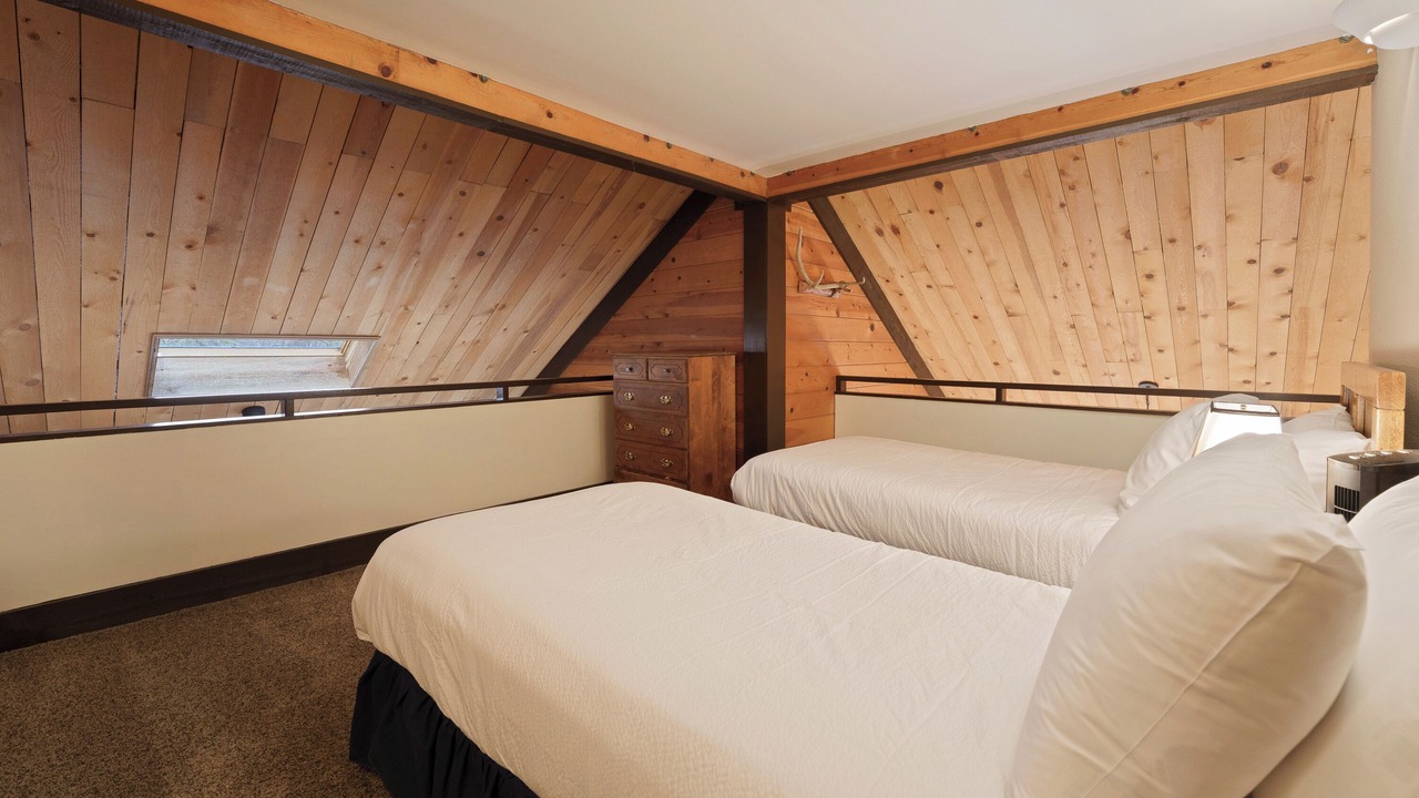 Photo of Bedroom in Sunriver