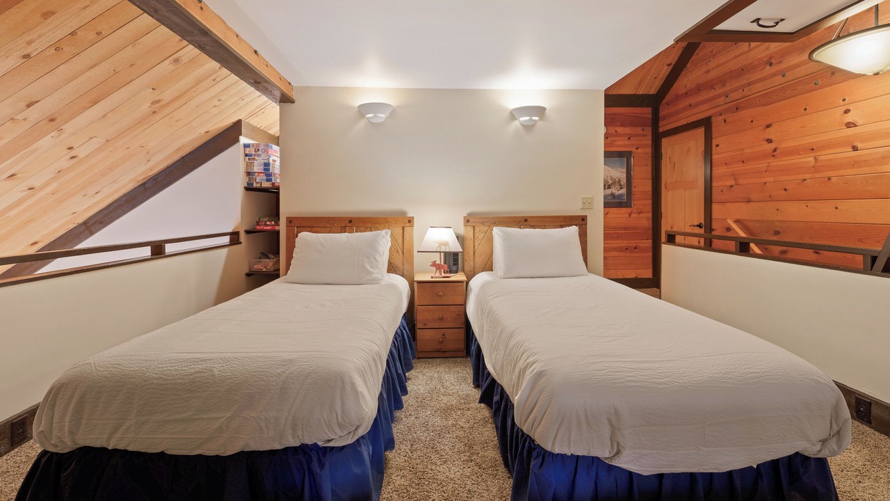 Photo of Bedroom in Sunriver
