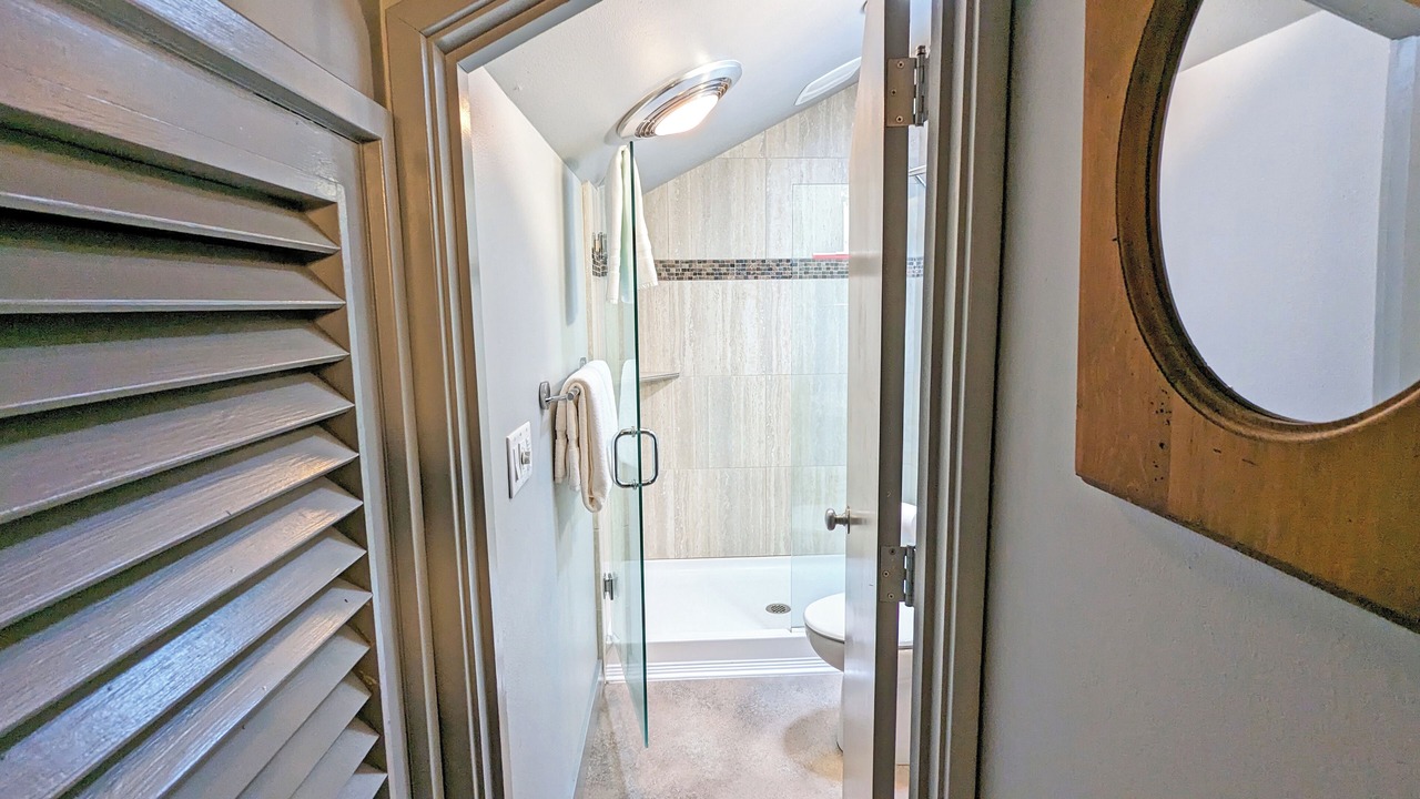 Photo of Bathroom in Overlook Park