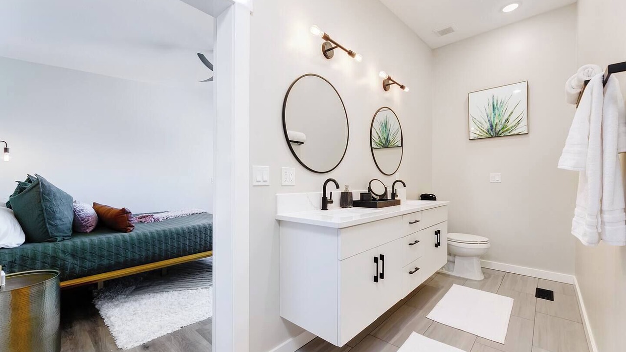Photo of Bathroom in Veterans Park