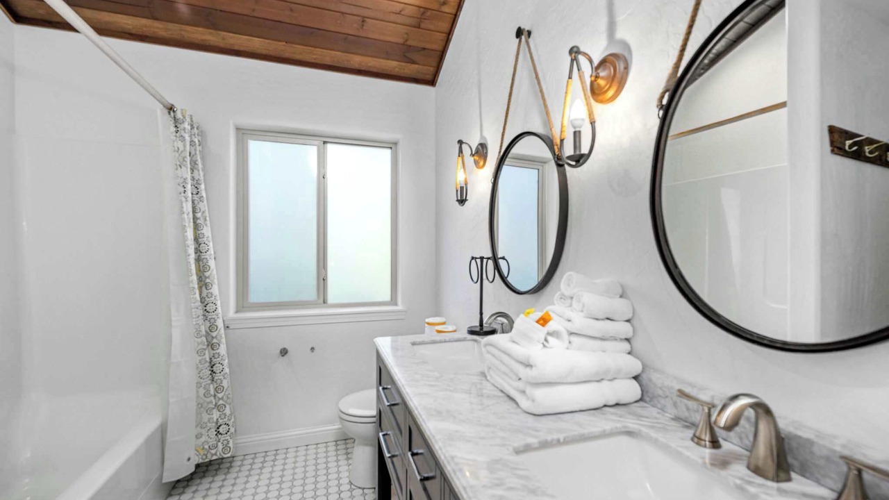 Photo of Bathroom in Hayden Lake
