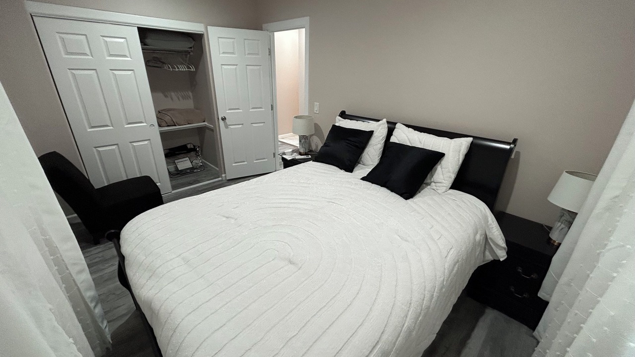 Photo of Bedroom in SeaTac