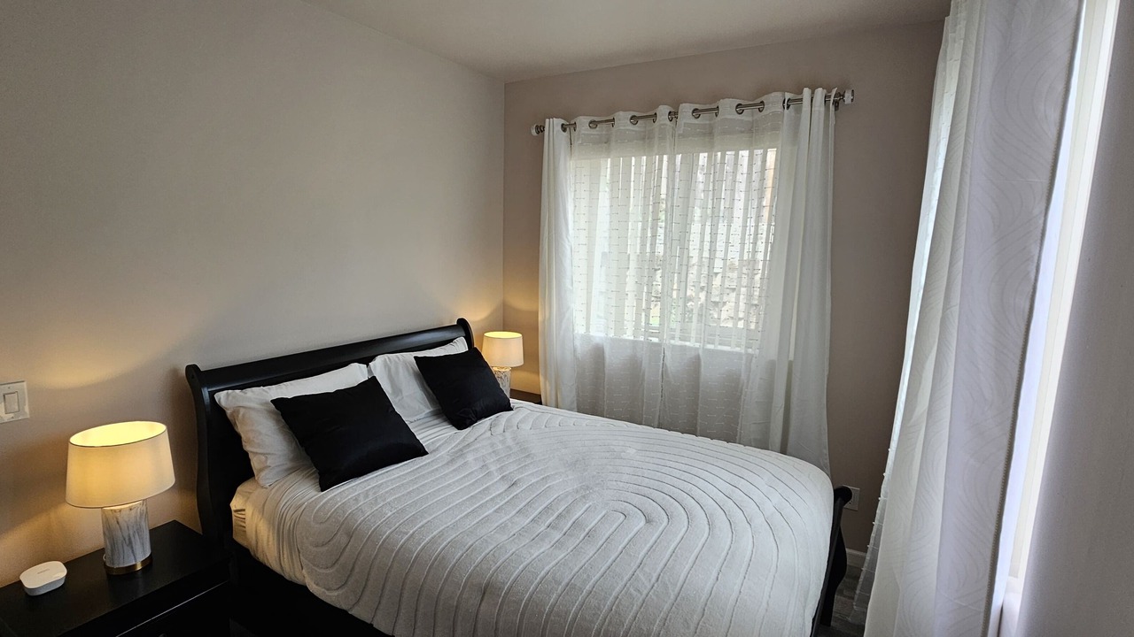 Photo of Bedroom in SeaTac