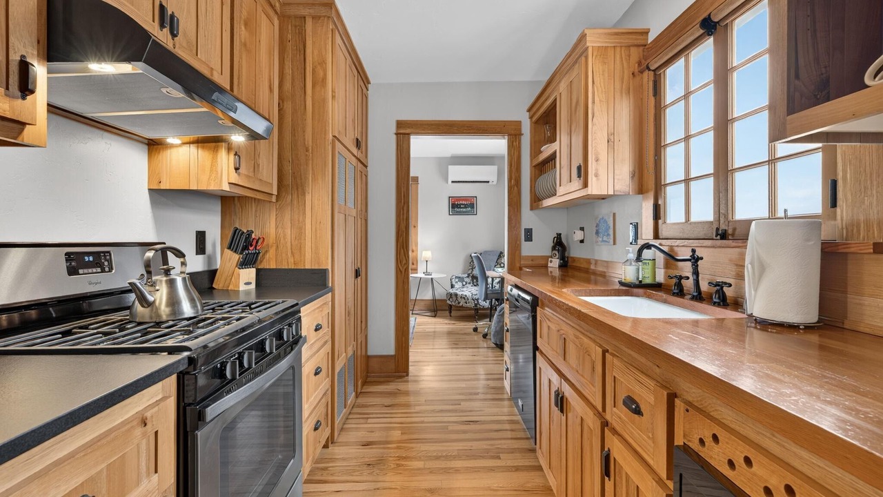 Photo of Kitchen in Old Bend