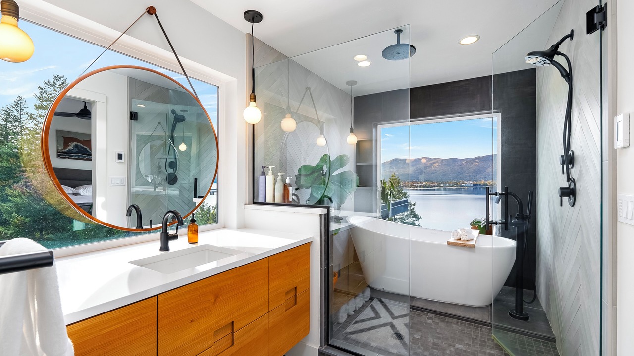 Photo of Bathroom in Sandpoint