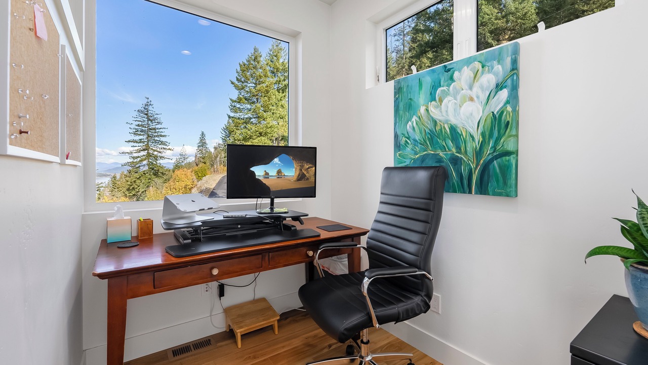 Photo of Bedroom in Sandpoint