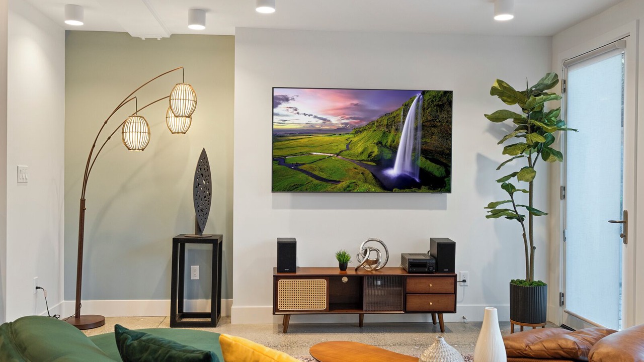 Photo of Livingroom in Wallingford