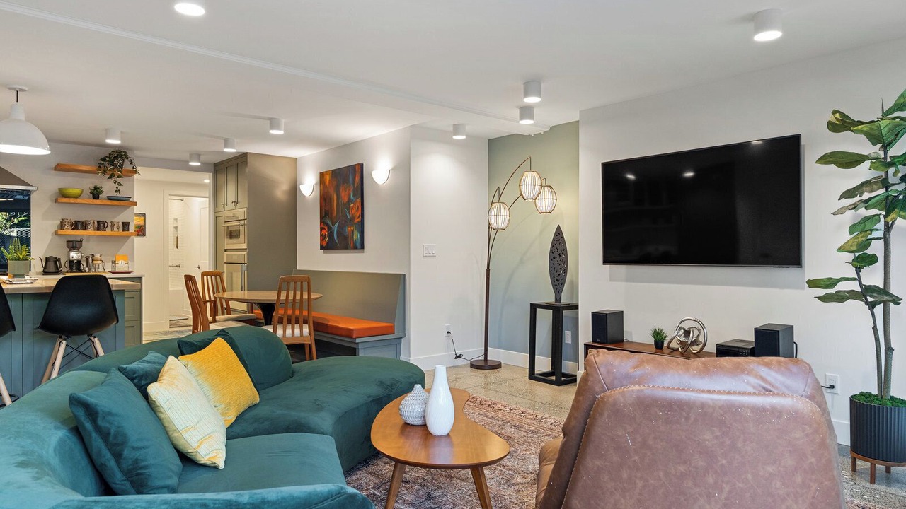 Photo of Livingroom in Wallingford