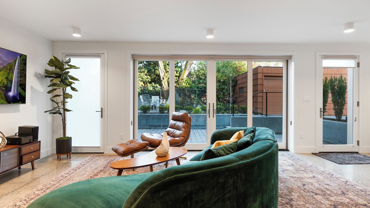 Photo of Livingroom in Wallingford