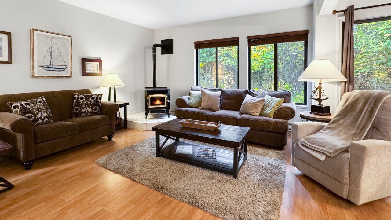 Photo of Livingroom in McCall