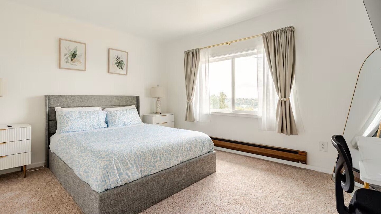 Photo of Bedroom in Rainier View