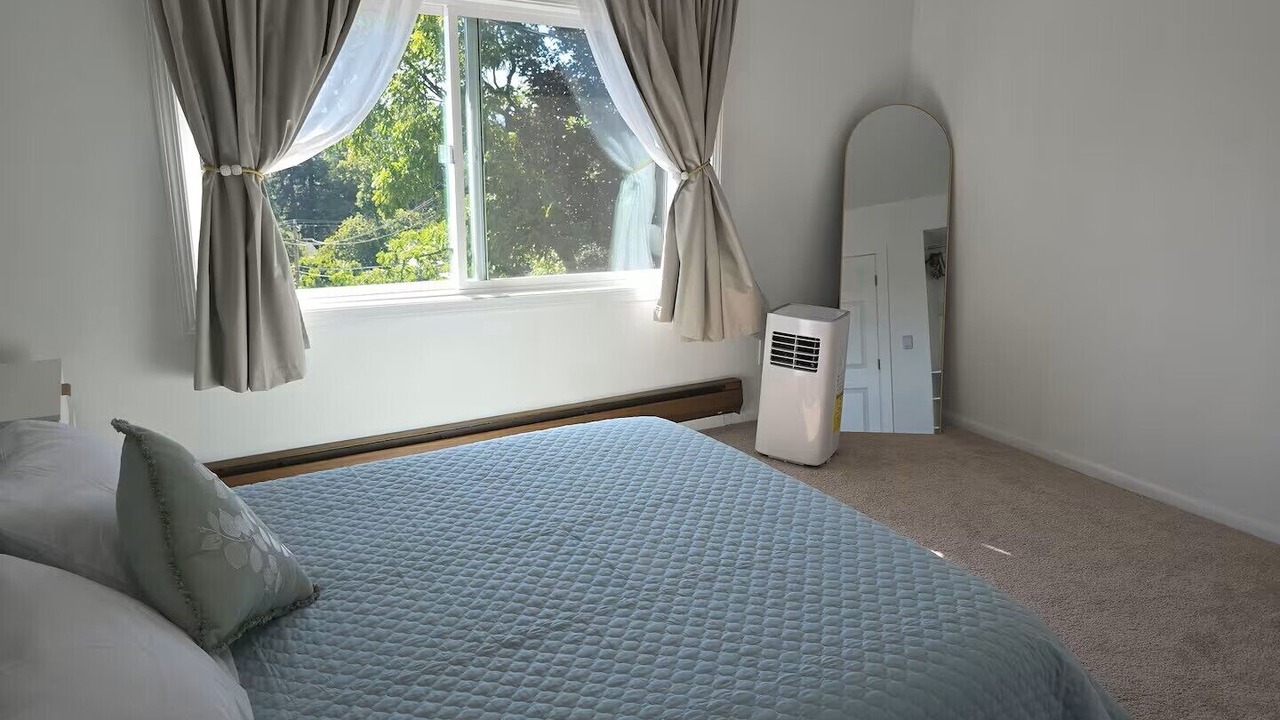 Photo of Bedroom in Rainier View