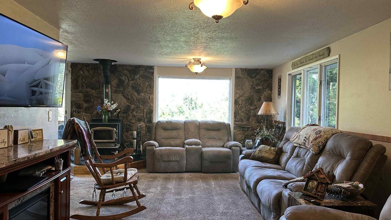 Photo of Livingroom in Ahsahka