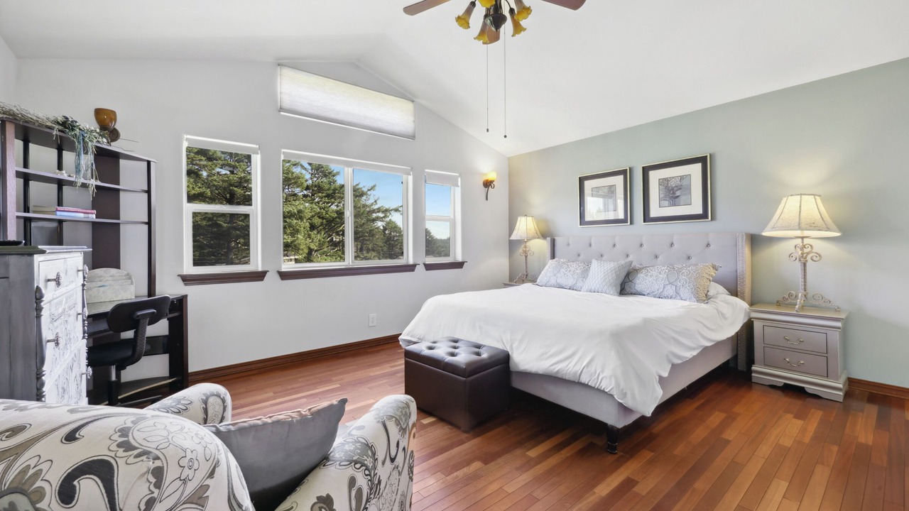 Photo of Bedroom in Pacific Beach