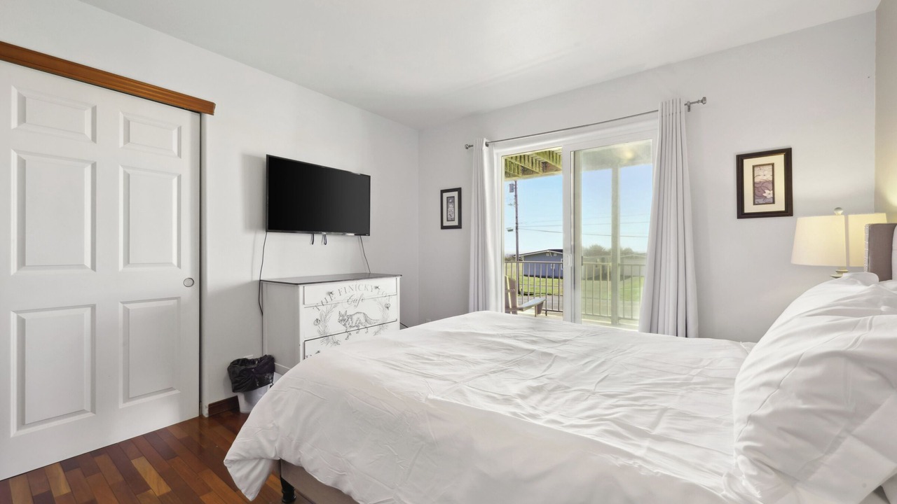 Photo of Bedroom in Pacific Beach