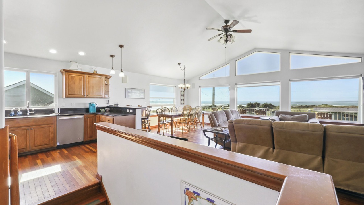 Photo of Livingroom in Pacific Beach