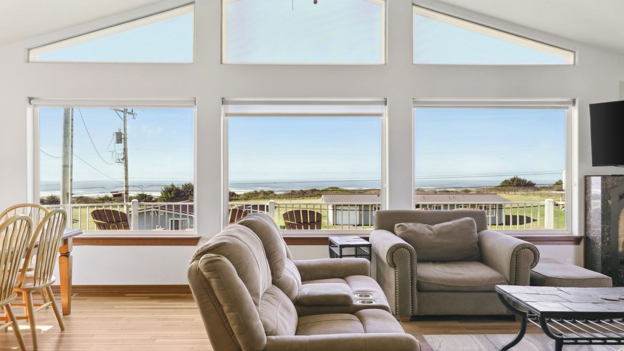 Photo of Livingroom in Pacific Beach