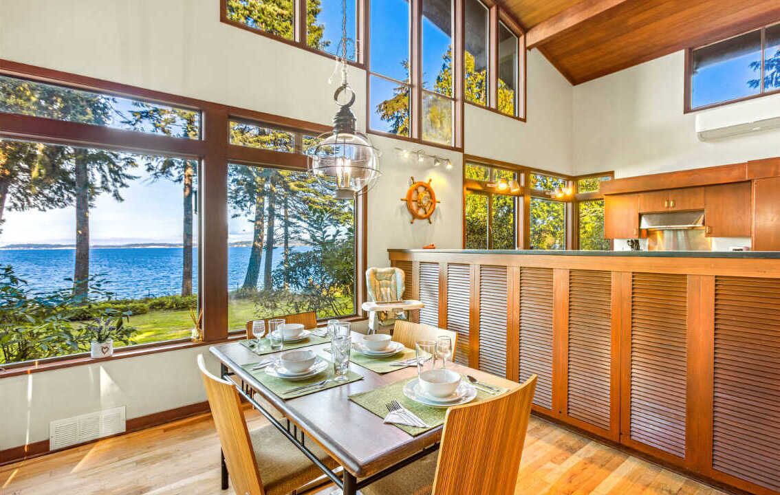 Photo of Livingroom in Port Gamble