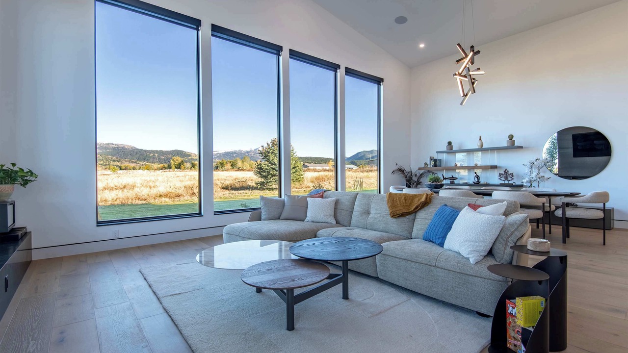 Photo of Livingroom in Victor