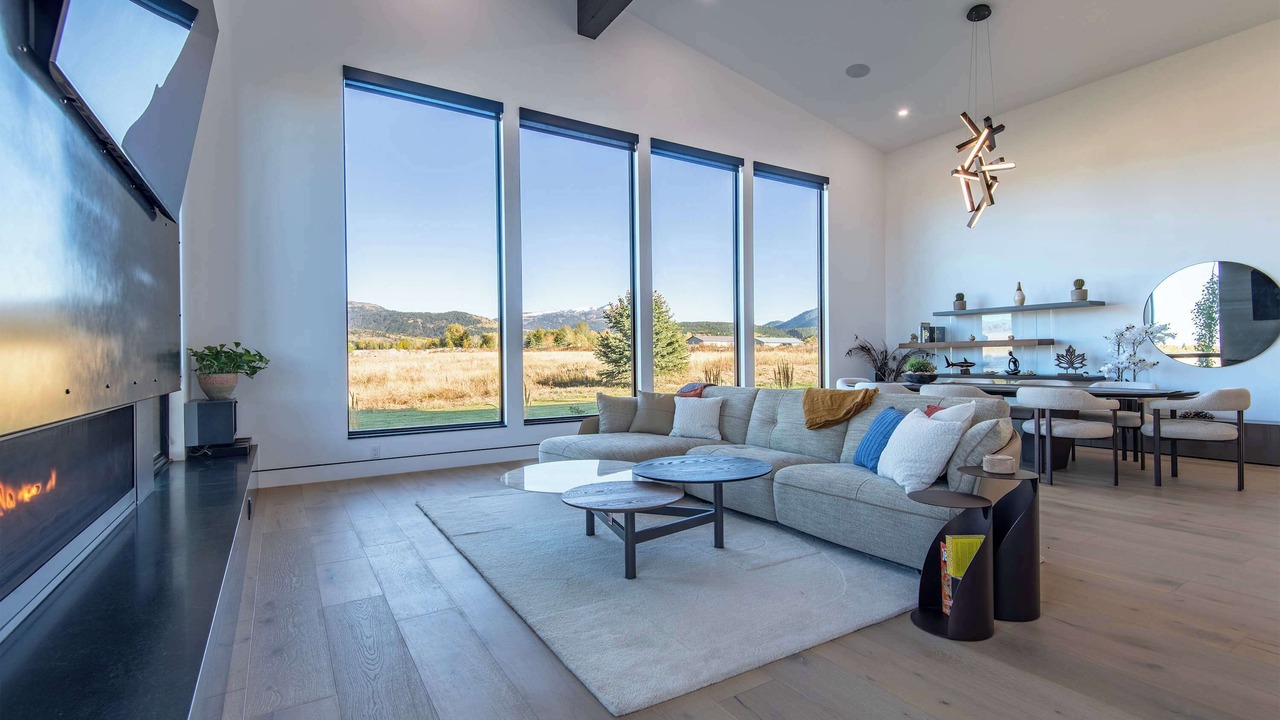 Photo of Livingroom in Victor